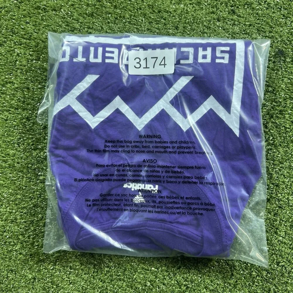 Fanatics Sacramento Kings T Shirt Men’s S Purple NWOT